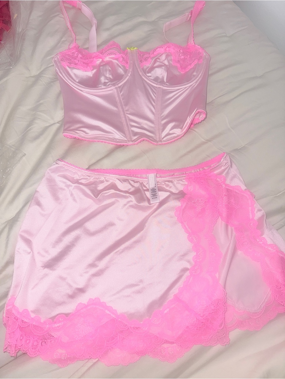 SKIMS Satin Lace Bustier & Slip Set - Bright Pink - Picture 2 of 2